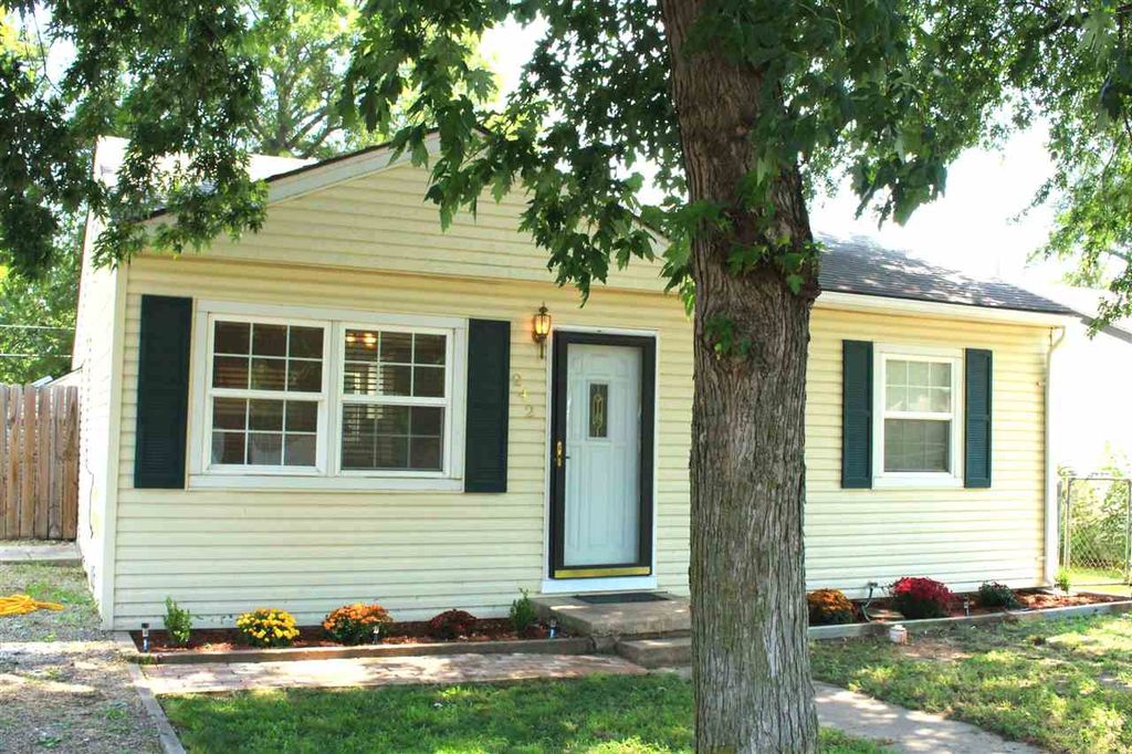 242 S Lamar Ave, Haysville, KS 67060 Trulia