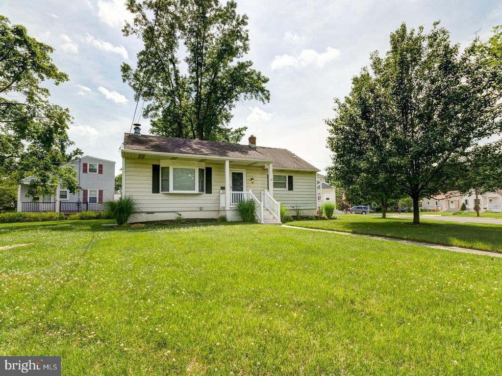 37 Winding Way, Cherry Hill, NJ 08002