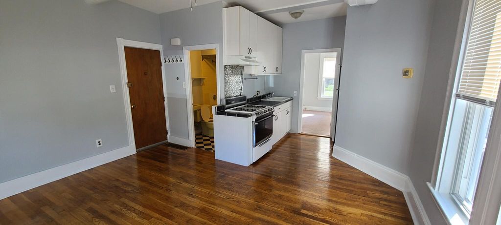 71 Craigie St #1F, Somerville, MA 02143