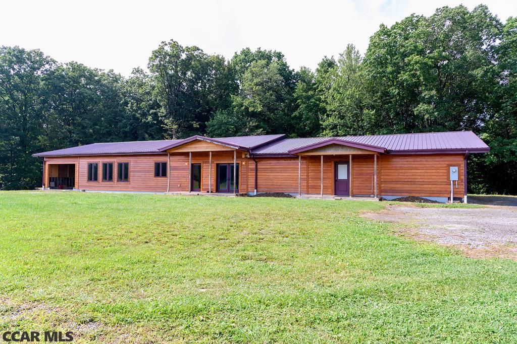 100 Knotty Pine Dr, Morrisdale, PA 16858