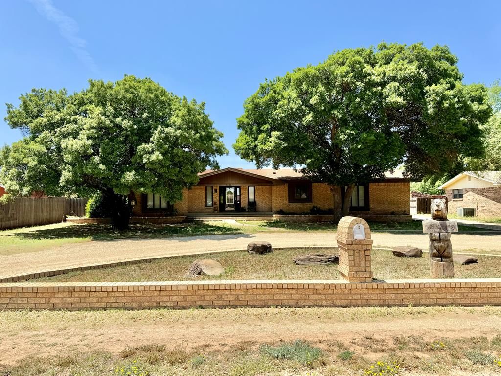 1945 Santa Fe Ave, Snyder, TX 79549 MLS 50071014 Trulia