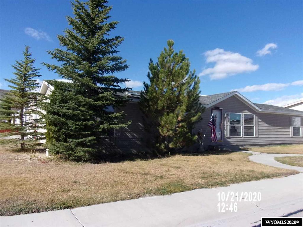 3826 Sandhill St, Rock Springs, WY 82901