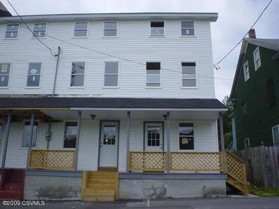207 S Vine St, Shamokin, PA 17872