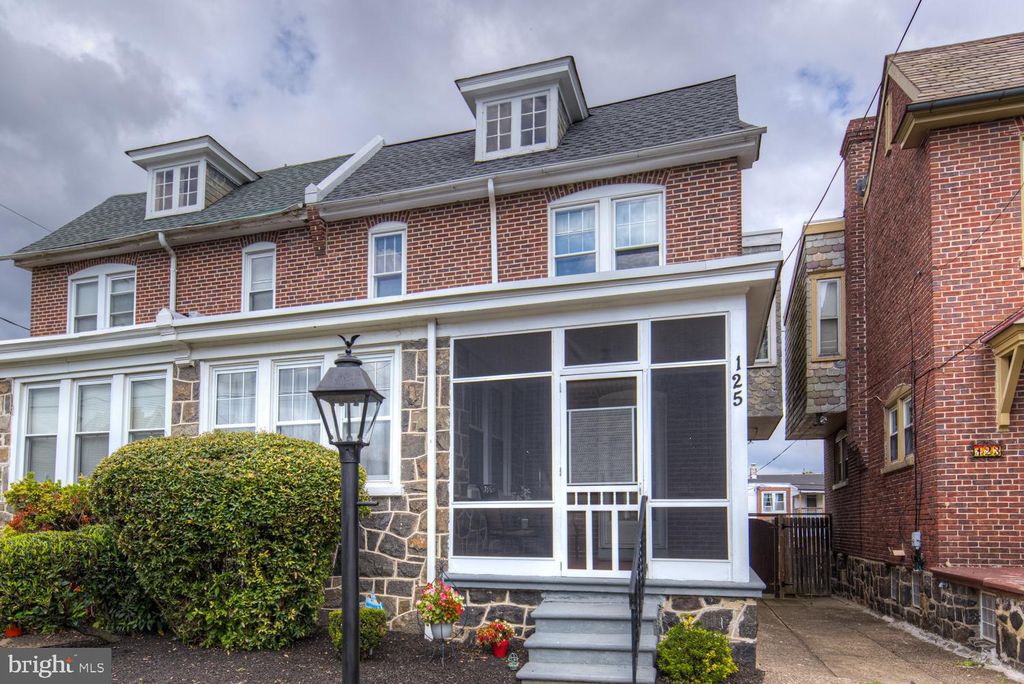 125 W 37th St, Wilmington, DE 19802