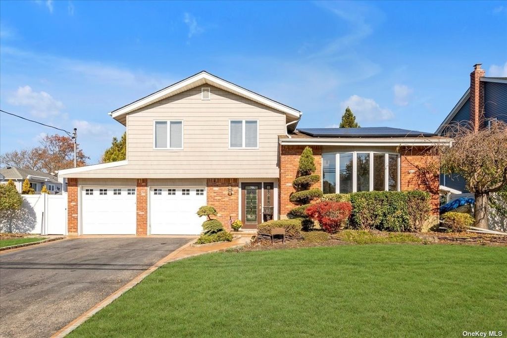 31 Brewster Road, Massapequa, NY 11758 Trulia