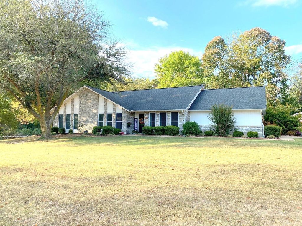 102 Westwood Dr, De Queen, AR 71832 Trulia