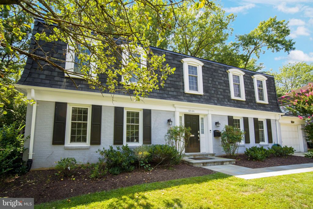 6504 Wilson Ln, Bethesda, MD 20817