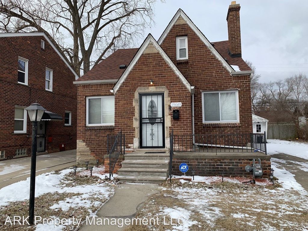 19649 Ryan Rd, Detroit, MI 3 Bed, 2 Bath SingleFamily Home 15