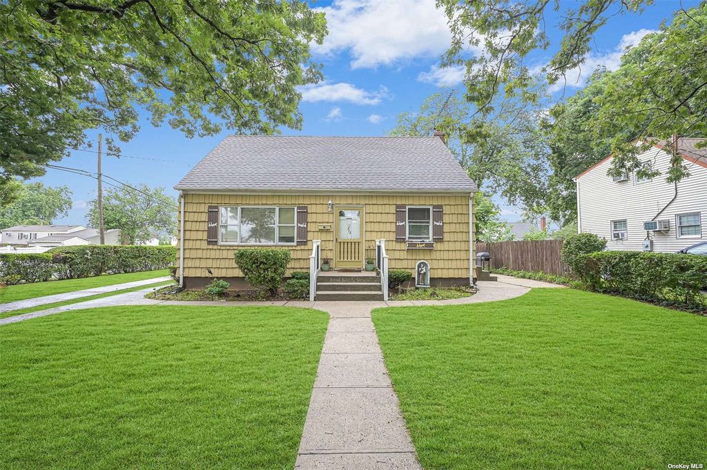 272 W 16th Street, Deer Park, NY 11729 Trulia