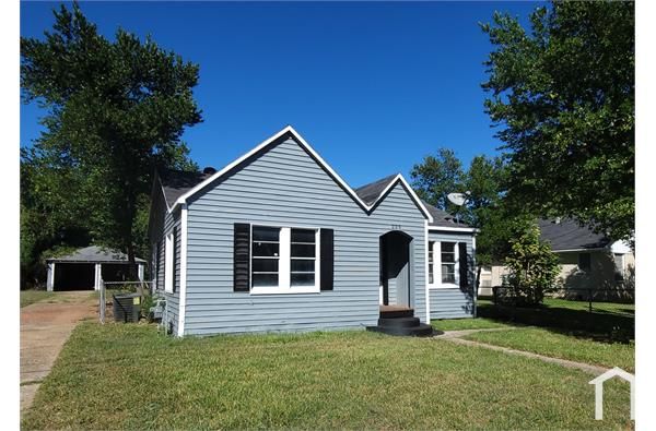 223 Edwards St, Bossier City, LA 71111