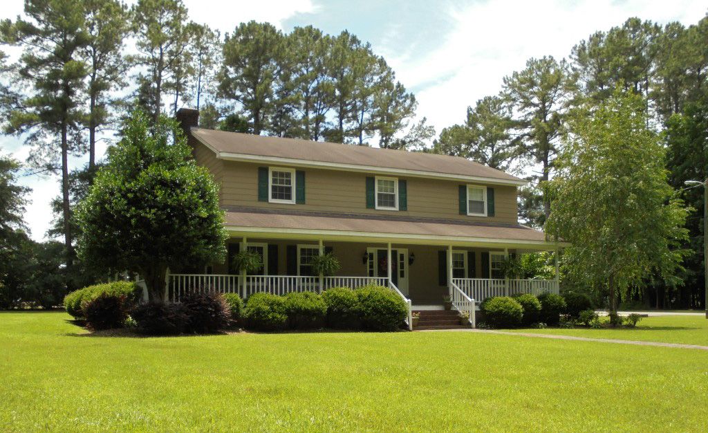 102 Shaftesbury Rd, Ahoskie, NC 27910