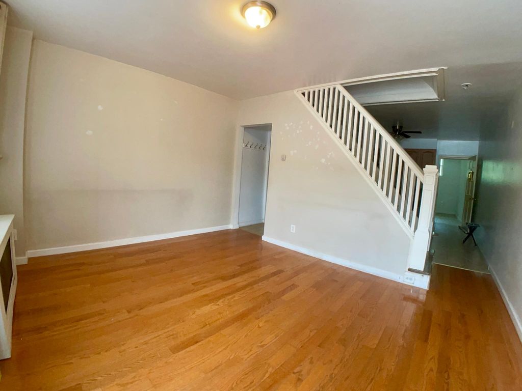 210 E Elm St, Conshohocken, PA 19428