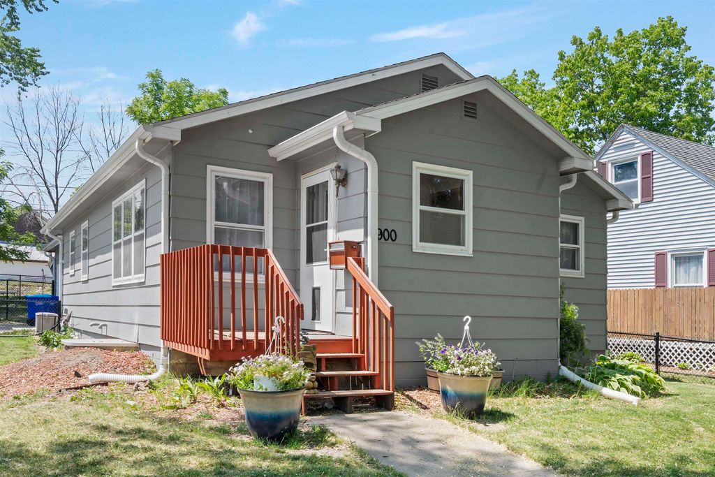 900 2nd Ave NE, Oelwein, IA 50662 Trulia