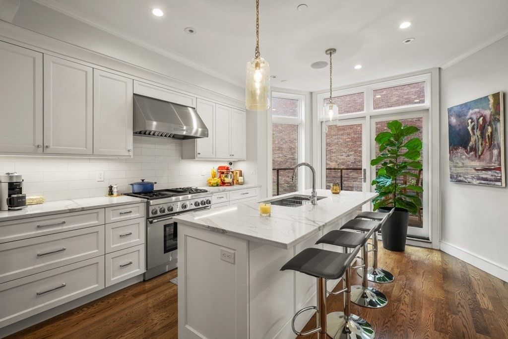 46 Clarendon St #2, Boston, MA 02116