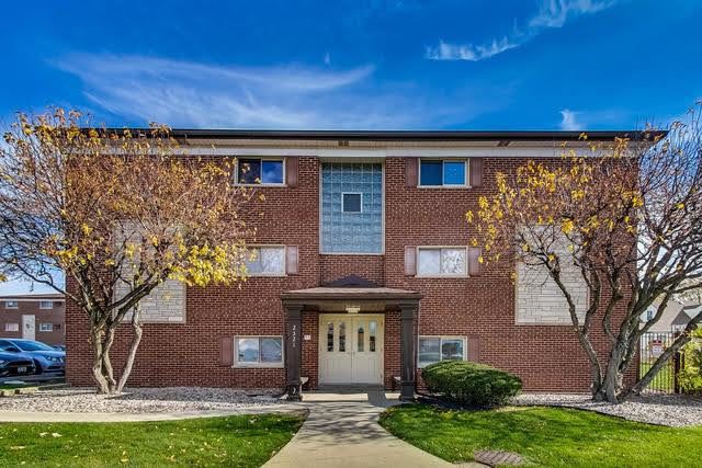 2537 Thatcher Ave #1F, River Grove, IL 60171