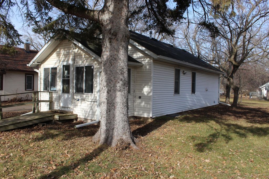 173 Central St, Amery, WI 54001 Trulia