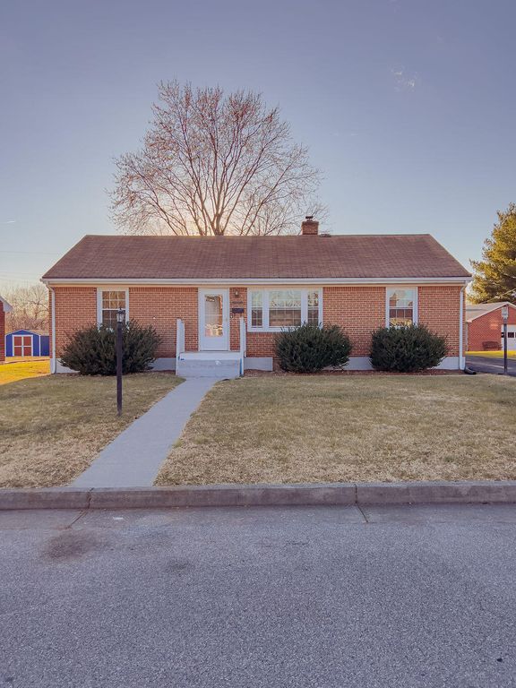 5120 Hollyhock Rd NW, Roanoke, VA 24012