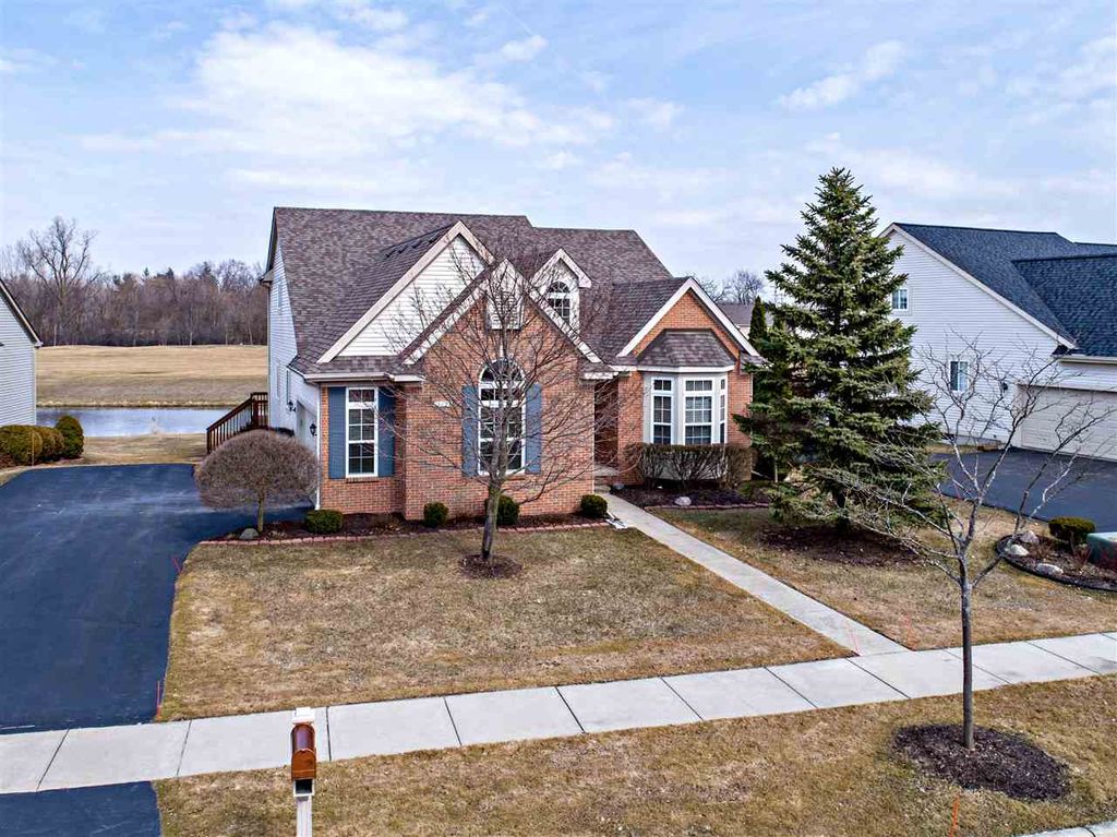 11125 Woodfield Pkwy, Grand Blanc, MI 2 Bed, 3 Bath Condo Trulia