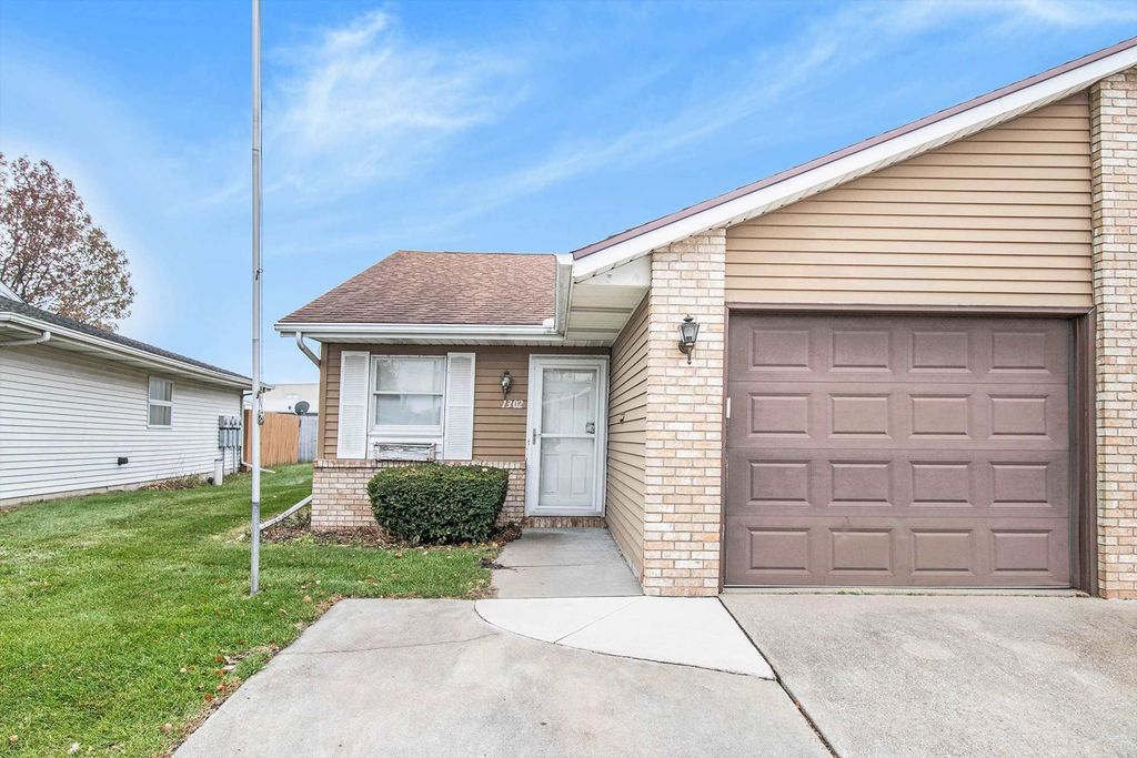 1302 Berkley Cir, Mishawaka, IN 46544 Trulia