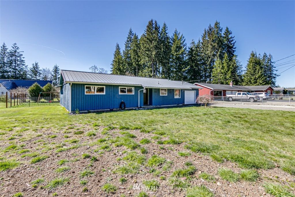 380 Evergreen Loop, Forks, WA 98331