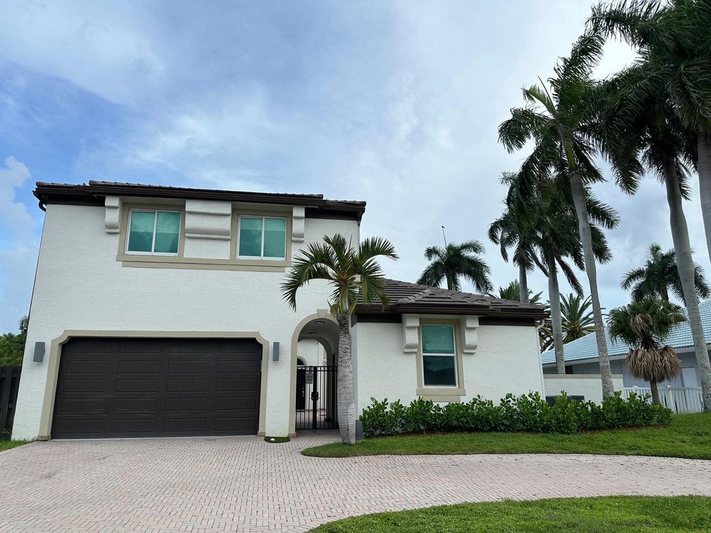 1660 SW 16th Street, Boca Raton, FL 33486