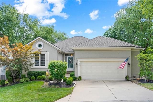 7923 W 118th Pl, Overland Park, KS 66210