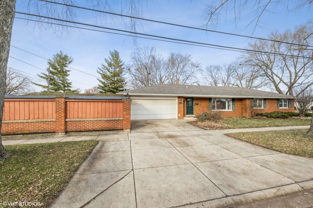 10050 S Kildare Ave, Oak Lawn, IL 60453