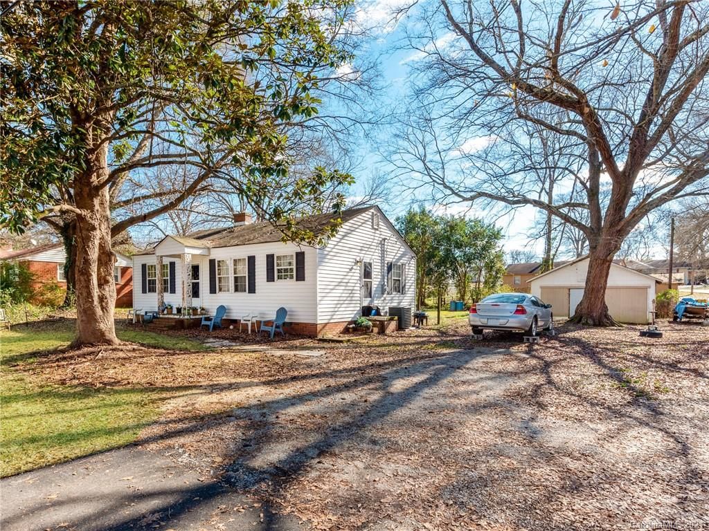 1639 Franandel Dr, Lancaster, SC 29720 - 2 Bed, 1 Bath Single-Family