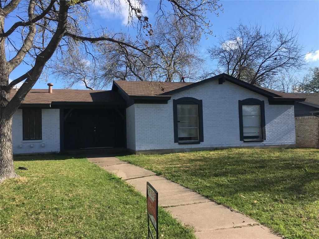 2613 Laramie St, Irving, TX 75062