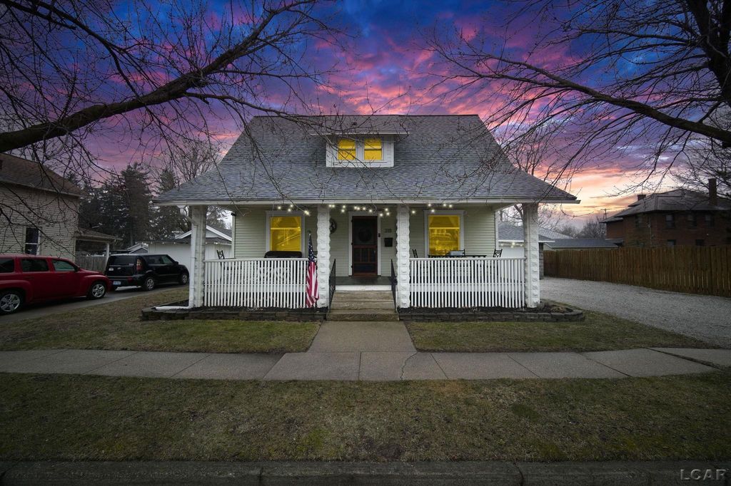 318 E Locust St, Morenci, MI 49256 Trulia