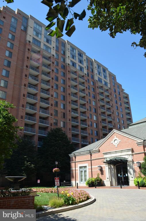 11710 Old Georgetown Rd #428, Rockville, MD 20852