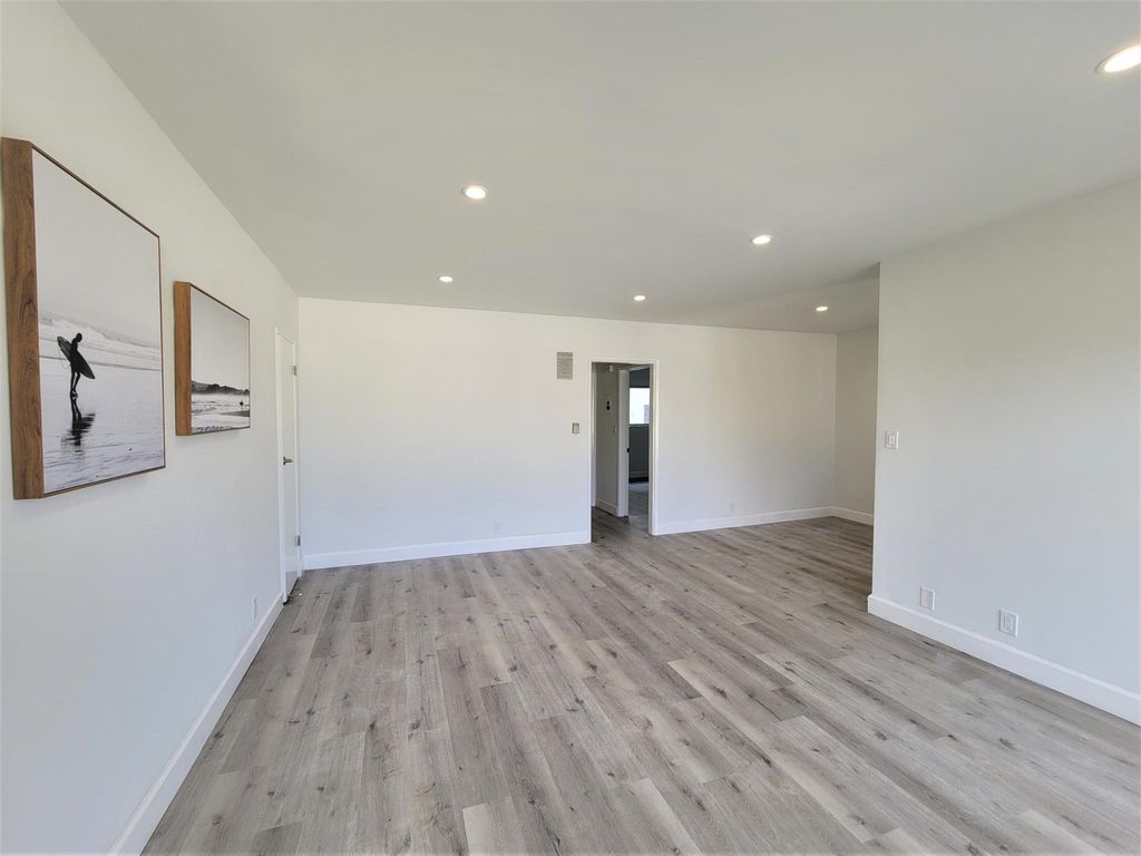 1469 S Canfield Ave #4, Los Angeles, CA 90035