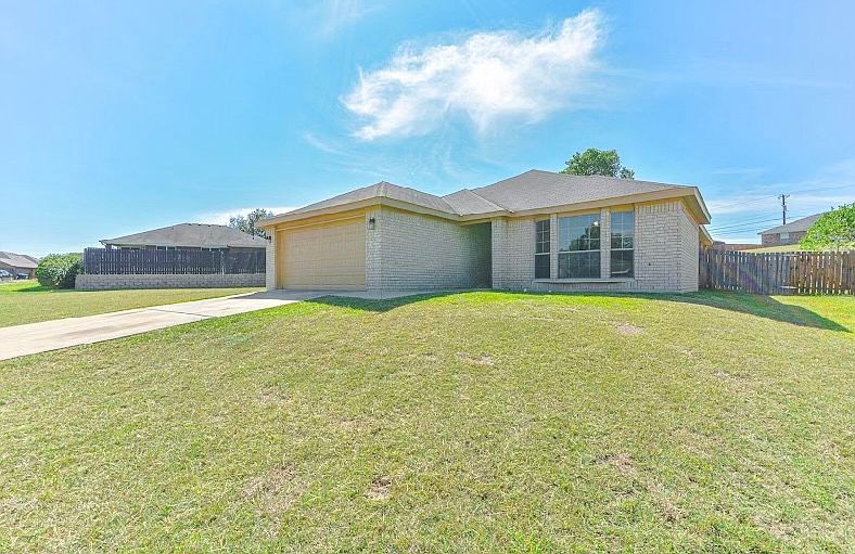 2001 Matt Dr, Copperas Cove, TX 76522