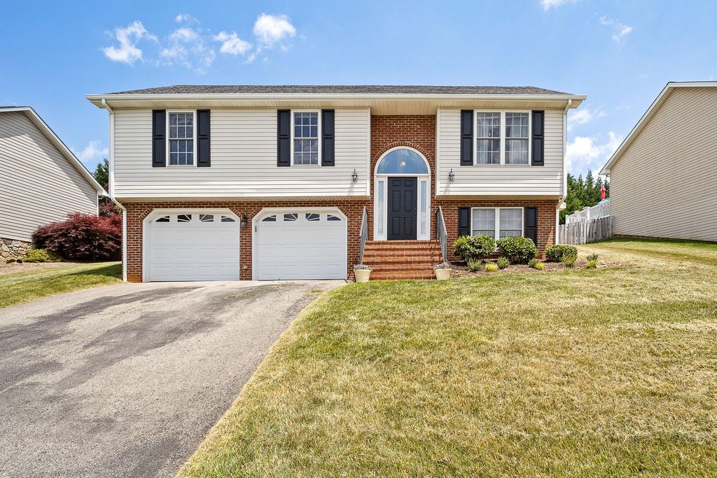 1728 Meadows Rd, Vinton, VA 24179 Trulia