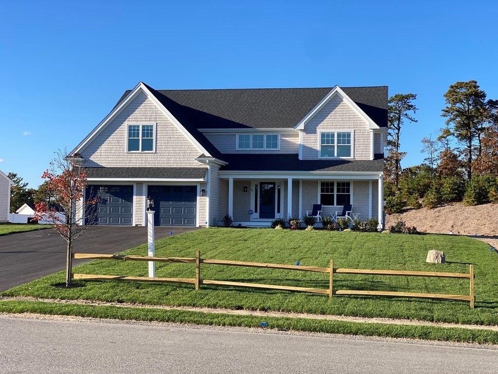 16 Karas Way, Plymouth, MA 02360