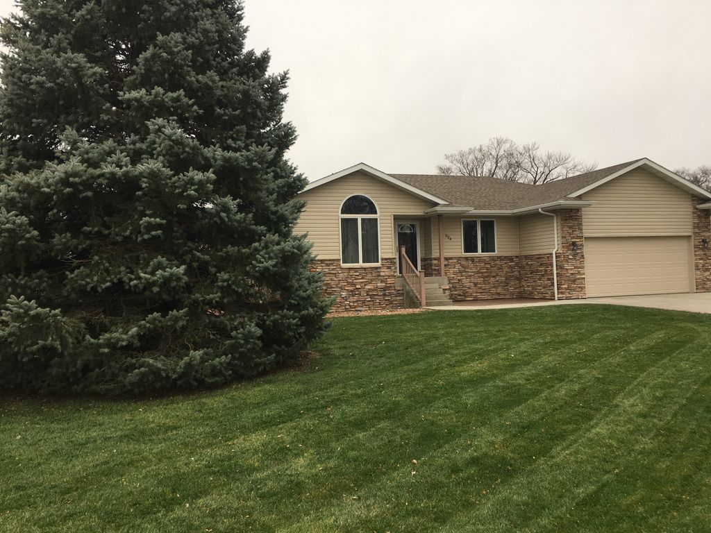 304 E Elm St, Hadar, NE 68701 Trulia