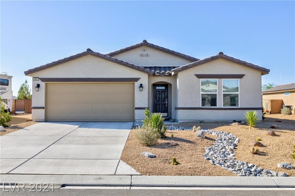 3843 E Gunnison Ave, Pahrump, NV 89061