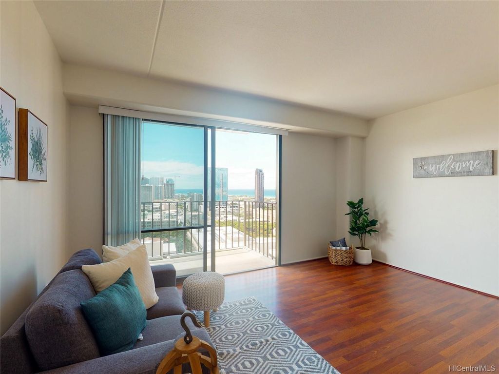 225 Queen St #25H, Honolulu, HI 96813