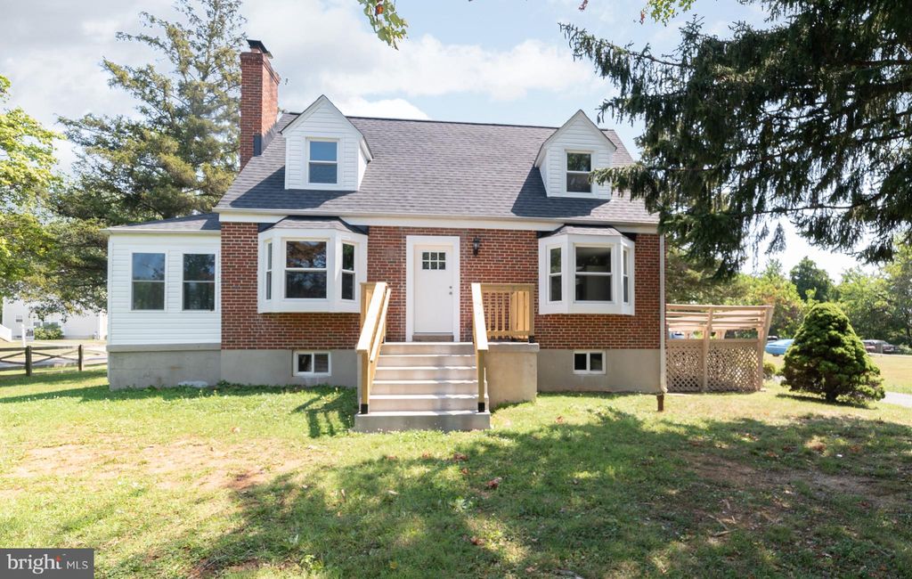 2403 N Rolling Rd, Baltimore, MD 21244