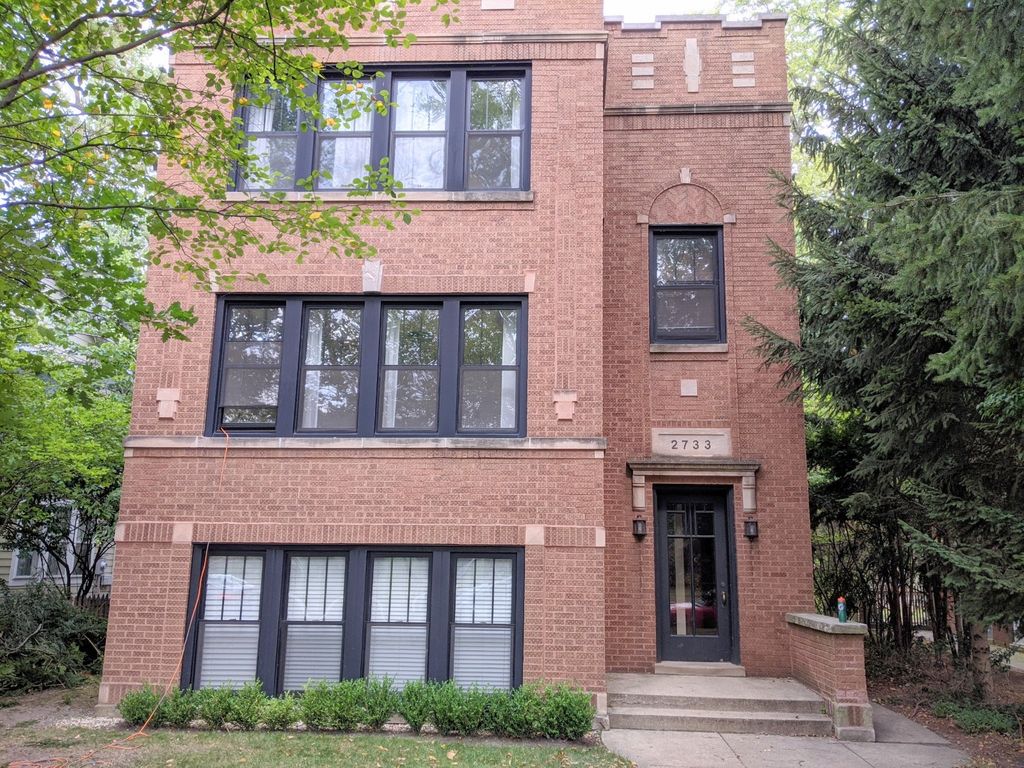 2733 Prairie Ave #G, Evanston, IL 60201
