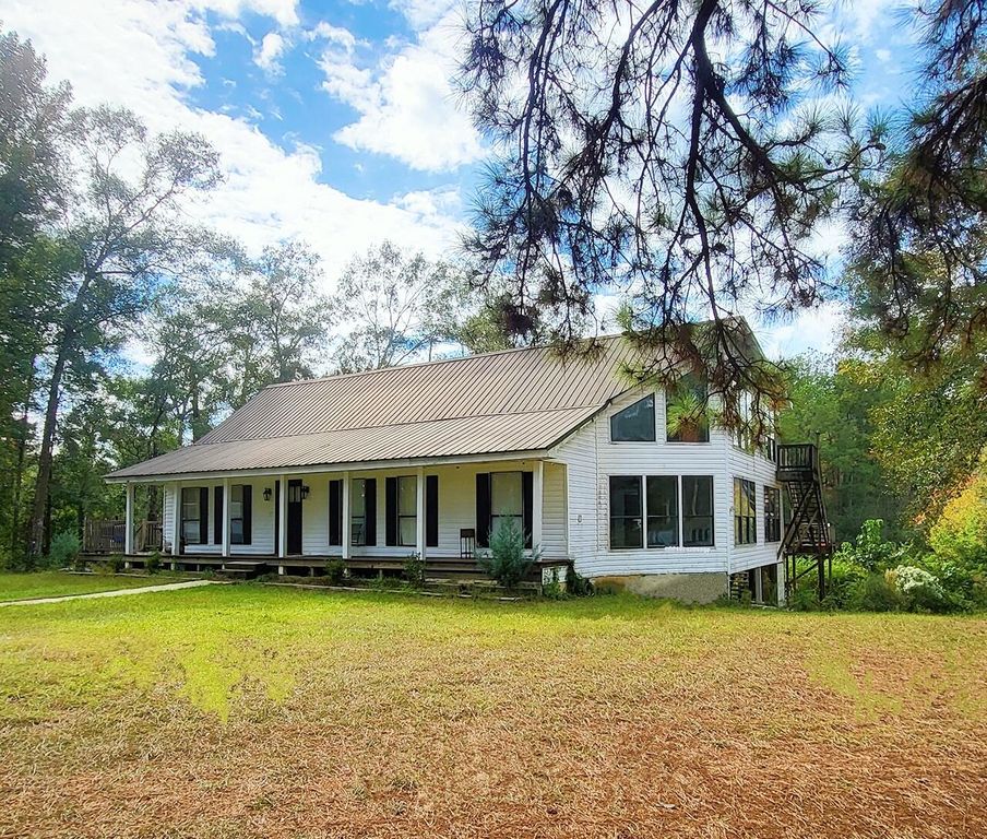 147 Liberty Rd, Picayune, MS 39466
