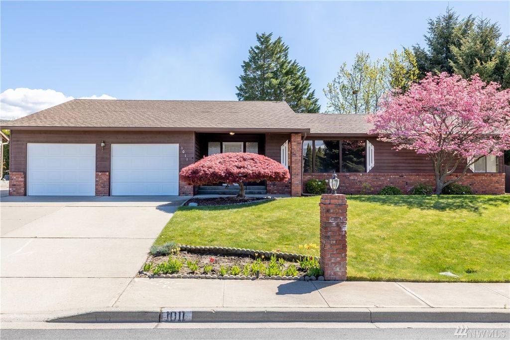 1011 Fairview Pl, East Wenatchee, WA 98802
