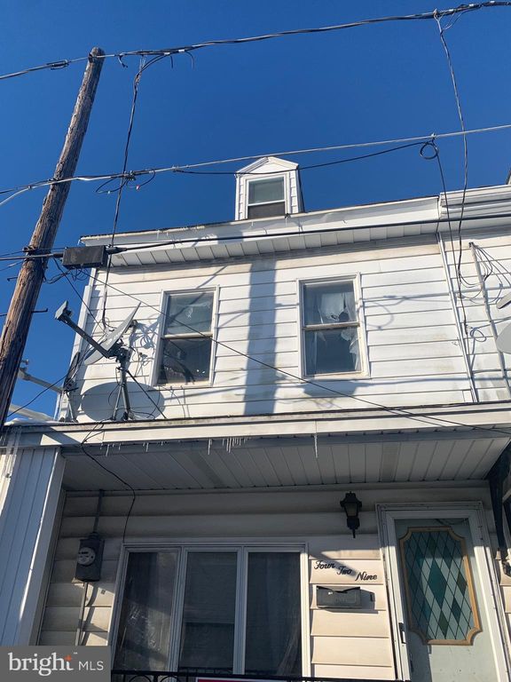429 W Arlington St, Shenandoah, PA 17976