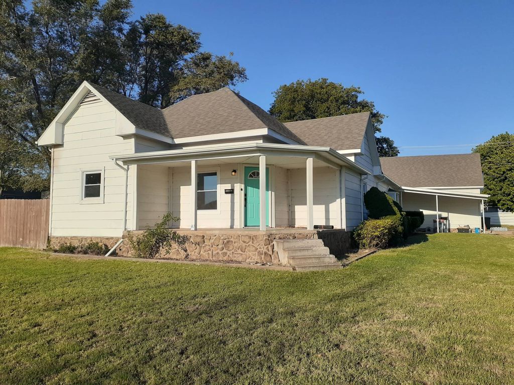 1501 Davis St, Alva, OK 73717