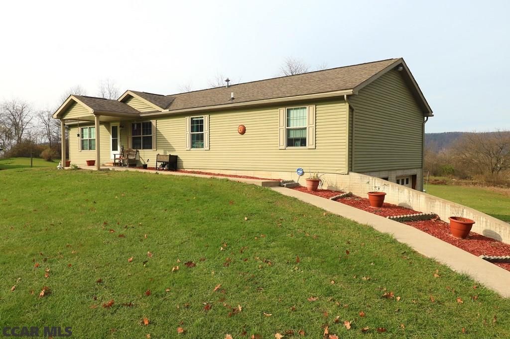 289 Sunset Dr, Howard, PA 16841