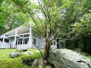 262 Upper Byrdcliffe Rd, Woodstock, NY 12498
