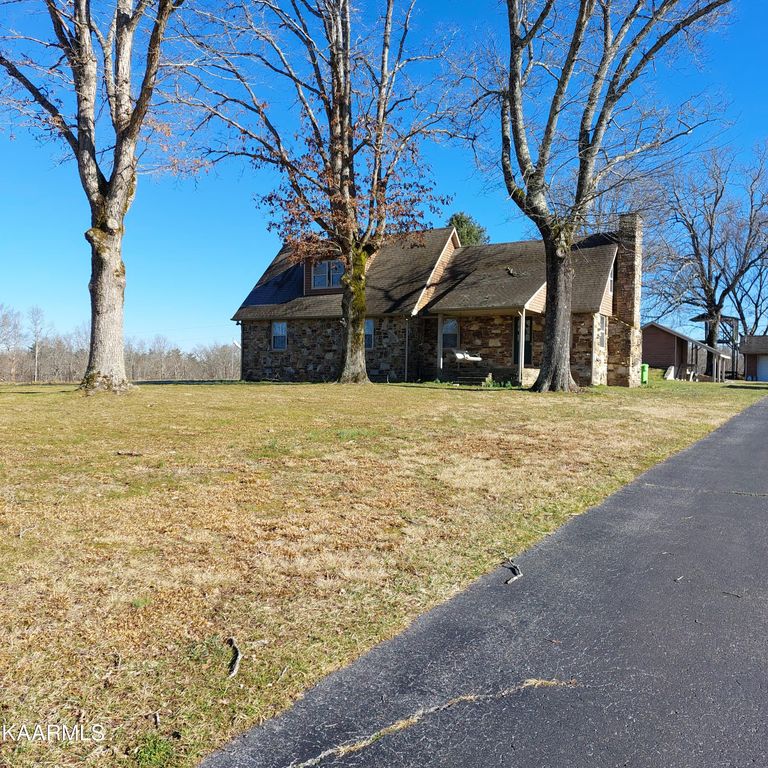 1477 S  Old Mail Rd, Crossville, TN 38572