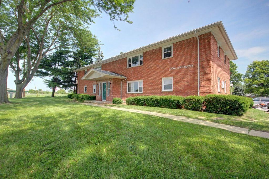 2205 Dale Dr #4, Champaign, IL 61821