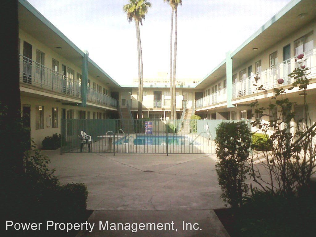 9553 Flower St, Bellflower, CA 90706