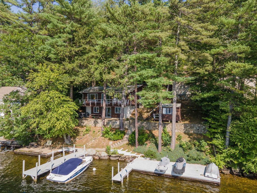 15 Georges Rd, Alton, NH 03810